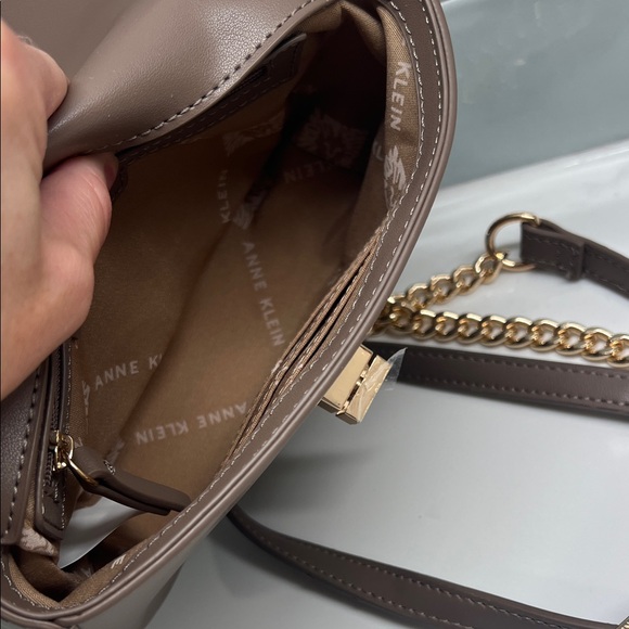 Anne Klein Taupe Crossbody Bag with Gold Chain NWT - Picture 5 of 7